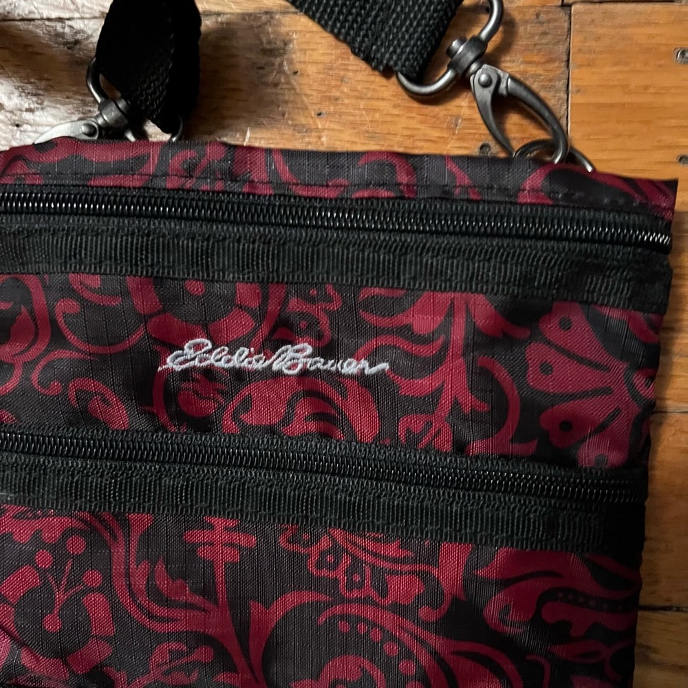 Eddie Bauer nylon crossbody - Picture 2 of 3